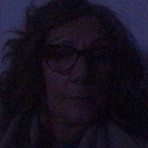 Meet your Posher, Nada